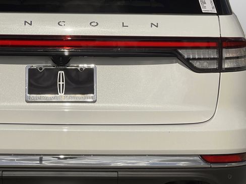 Used 2026 Lincoln Aviator 2WD image 31