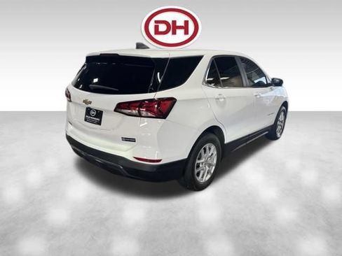 Used 2023 Chevrolet Equinox LT AWD/4WD image 12
