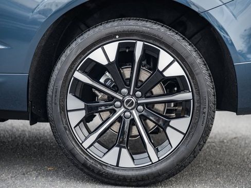 New 2026 Volvo XC60 B5 Ultra w/ Protection Package Premier image 18