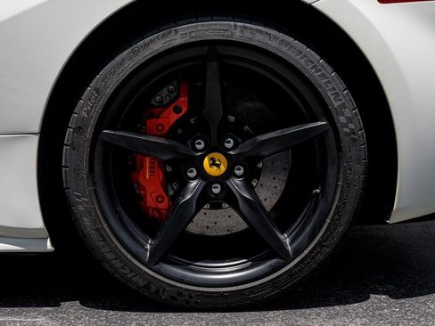 Used 2019 Ferrari 488 Spider RWD image 46