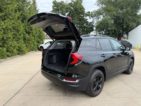 Used 2023 GMC Terrain AT4 w/ Tech Package AWD/4WD image 32