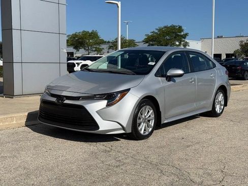 Used 2026 Toyota Corolla LE w/ LE Premium Package FWD image 7