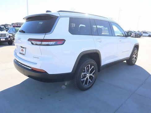 New 2025 Jeep Grand Cherokee L Limited image 22