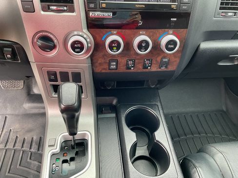 Used 2013 Toyota Tundra Platinum AWD/4WD image 25