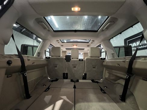 Used 2016 Land Rover LR4 HSE image 49