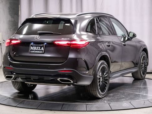 Used 2023 Mercedes-Benz GLC 300 4MATIC image 11