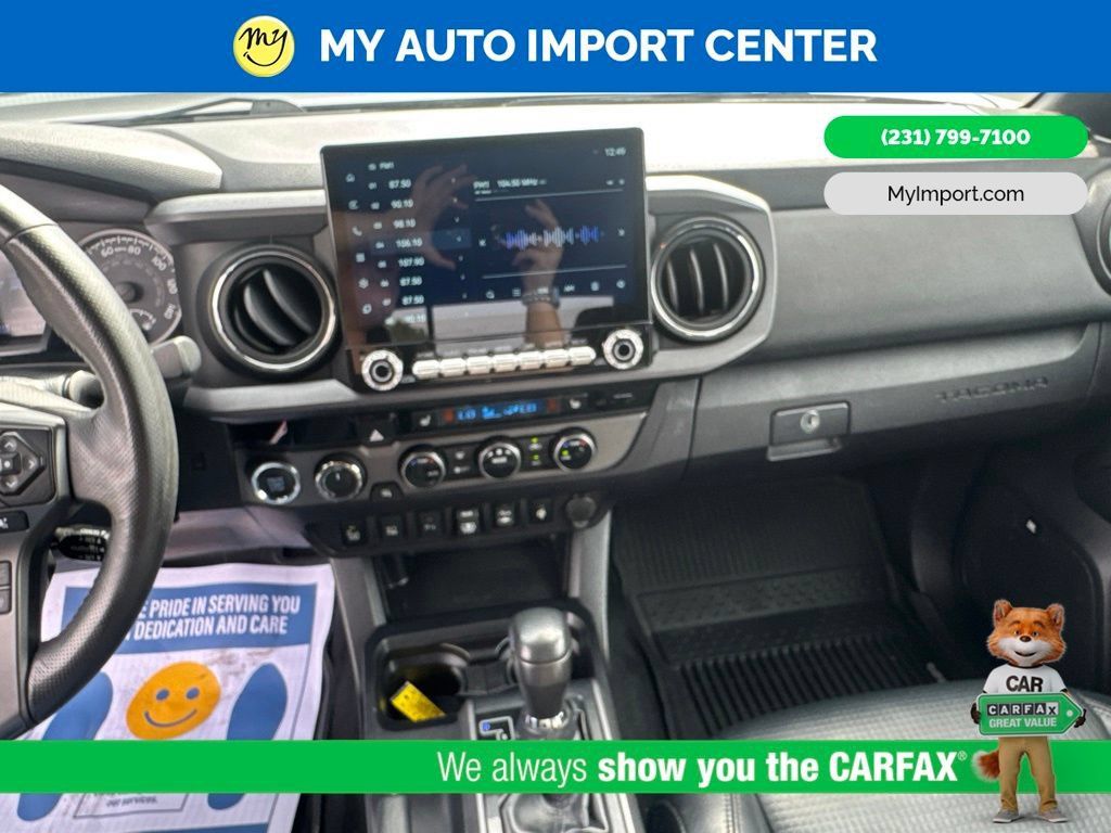 Used 2018 Toyota Tacoma TRD Sport AWD/4WD image 20