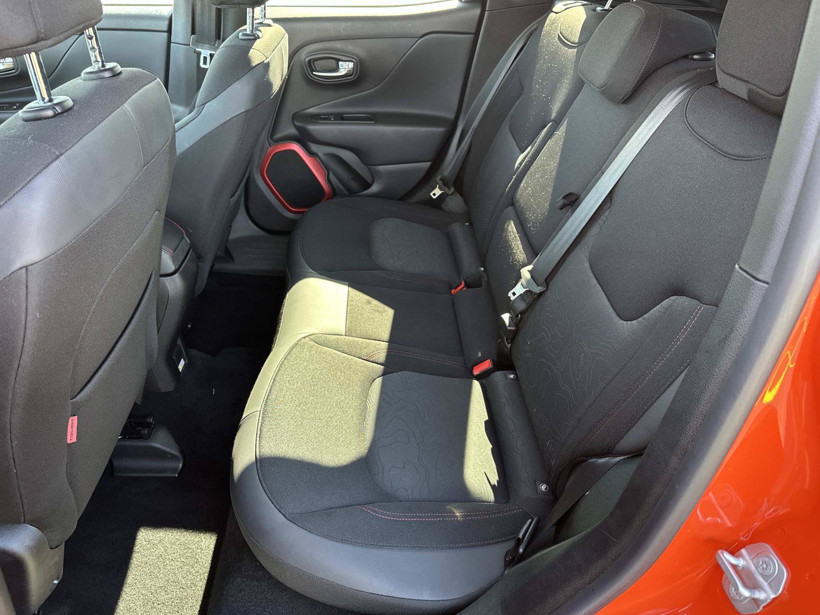 Used 2016 Jeep Renegade Trailhawk w/ Popular Equipment Group AWD/4WD image 11