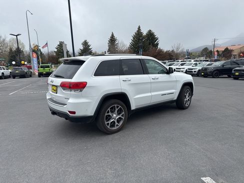 Used 2019 Jeep Grand Cherokee Limited AWD/4WD image 5