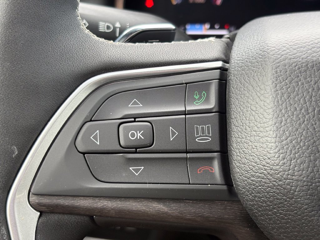 New 2026 Jeep Grand Cherokee Altitude RWD image 34