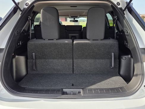 Used 2024 Mitsubishi Outlander ES FWD image 11