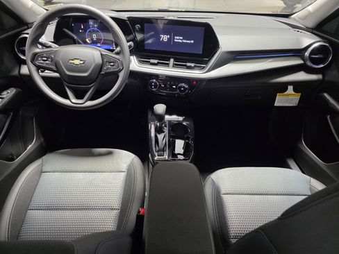 New 2026 Chevrolet Trax LT image 18