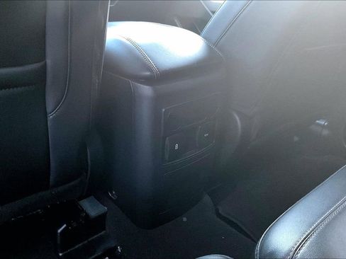 Certified 2023 Ford Explorer XLT w/ Equipment Group 202A image 33