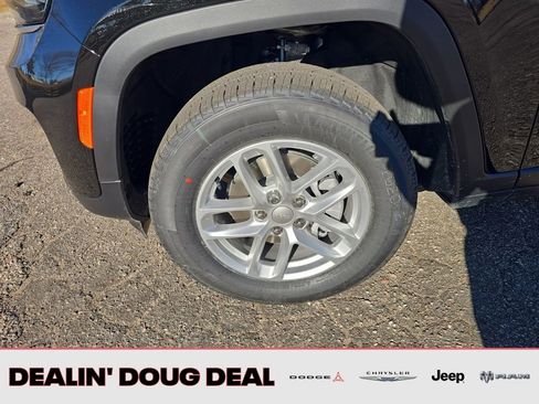 New 2026 Jeep Grand Cherokee Laredo X AWD/4WD image 26