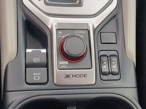 Used 2022 Subaru Forester Premium image 29