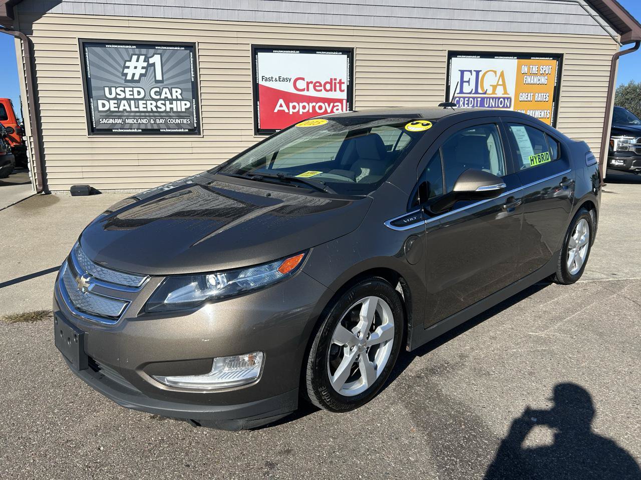 Used 2015 Chevrolet Volt Premium w/ Premium Trim Package FWD image 1