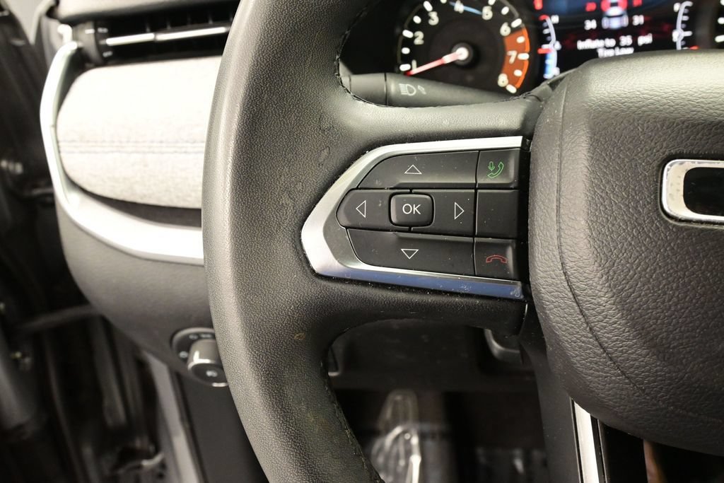 Used 2024 Jeep Compass Latitude AWD/4WD image 37