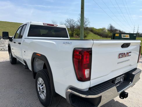 New 2026 GMC Sierra 2500 Pro w/ Convenience Package AWD/4WD image 4