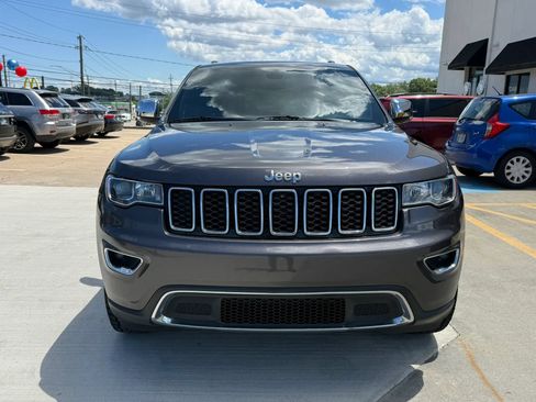 Used 2018 Jeep Grand Cherokee Limited w/ Trailer Tow Group IV AWD/4WD image 2