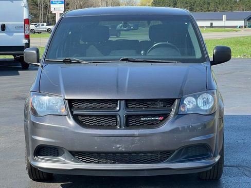 Used 2017 Dodge Grand Caravan SE FWD image 34