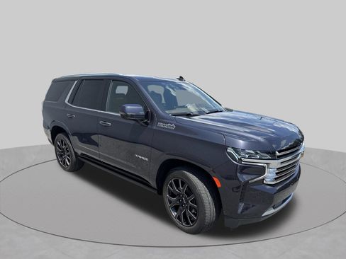 Used 2023 Chevrolet Tahoe High Country AWD/4WD image 3