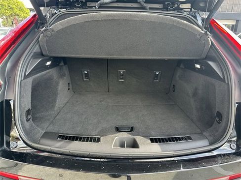 Used 2019 Cadillac XT4 Premium Luxury image 21