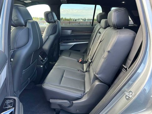 New 2026 Cadillac Vistiq Sport AWD/4WD image 17