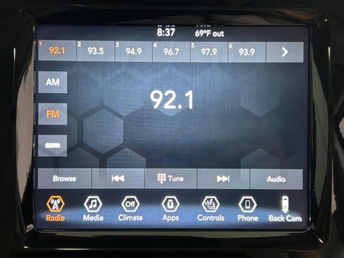 Used 2021 Jeep Cherokee Limited w/ Trailer Tow Group AWD/4WD image 5
