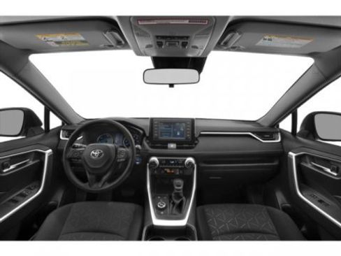 Used 2021 Toyota RAV4 XLE w/ Convenience Package image 8