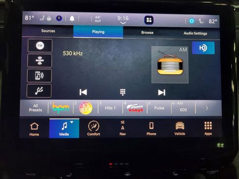 Used 2021 Jeep Grand Cherokee L Limited AWD/4WD image 25
