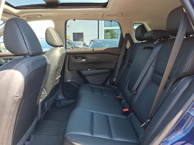 Used 2023 Nissan Rogue SL w/ SL Premium Package AWD/4WD image 10