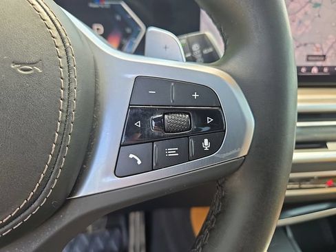 Used 2024 BMW X5 xDrive40i w/ M Sport Package AWD/4WD image 23