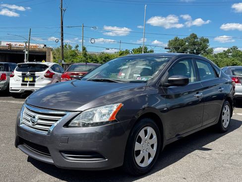 Used 2013 Nissan Sentra S FWD image 2