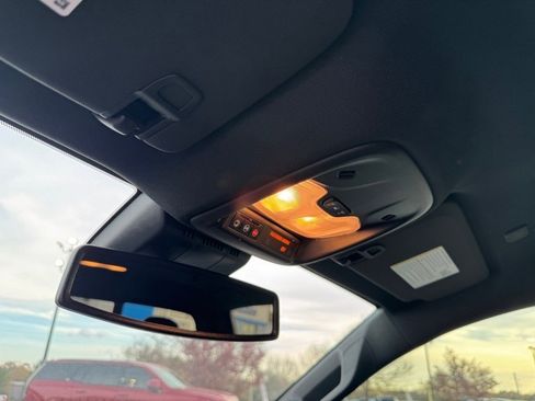 Used 2025 Chevrolet Colorado Z71 w/ Z71 Convenience Package 2 image 23