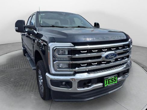 Certified 2025 Ford F350 Lariat w/ Camper Package AWD/4WD image 4