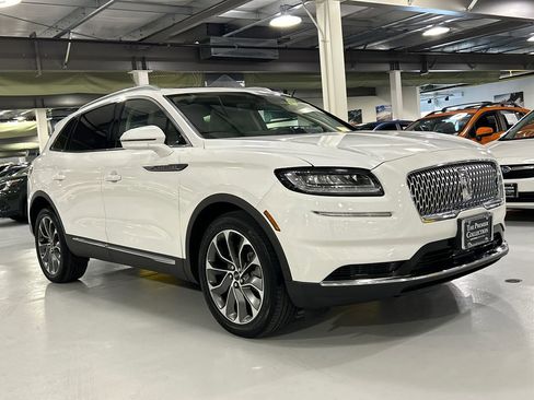 Certified 2023 Lincoln Nautilus Reserve AWD/4WD image 1