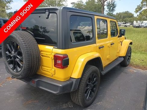 Certified 2021 Jeep Wrangler Unlimited Sahara w/ Cold Weather Group AWD/4WD image 5