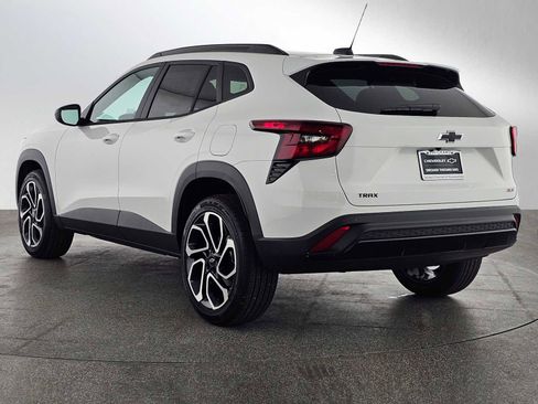 New 2026 Chevrolet Trax RS w/ Driver Confidence Package image 5