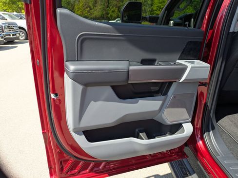 New 2026 Ford F250 XLT AWD/4WD image 30