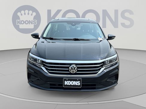 Used 2022 Volkswagen Passat 2.0T SE FWD image 19