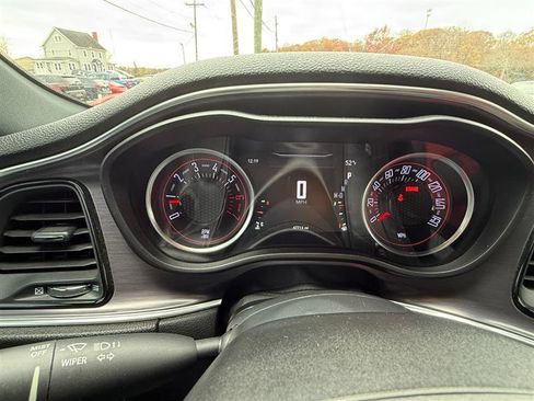 Used 2018 Dodge Challenger R/T image 13