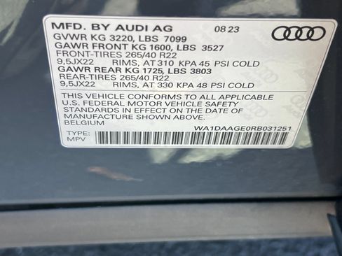 Used 2024 Audi Q8 e-tron Prestige AWD/4WD image 29
