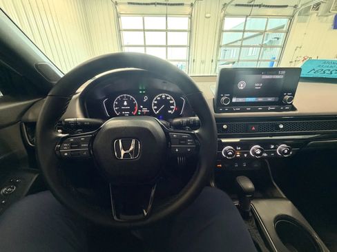 Used 2025 Honda Civic Sport image 27
