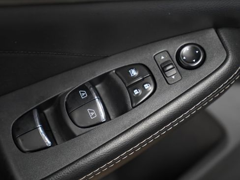 Used 2023 Nissan Maxima SV w/ Floor Mat Group image 17