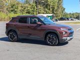 Used 2023 Chevrolet TrailBlazer LT image 2