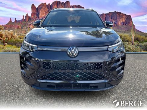 New 2026 Volkswagen Tiguan SE R-Line image 10