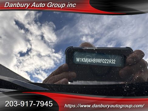 Used 2024 Mercedes-Benz CLE 300 4MATIC Coupe image 10