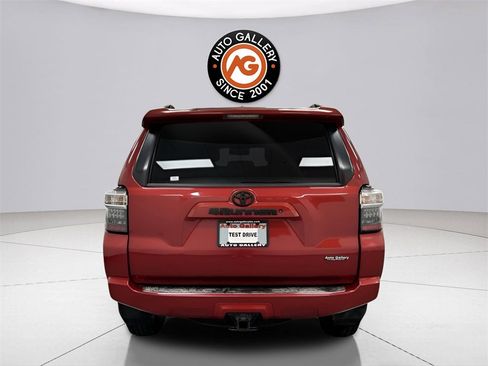 Used 2019 Toyota 4Runner SR5 image 6