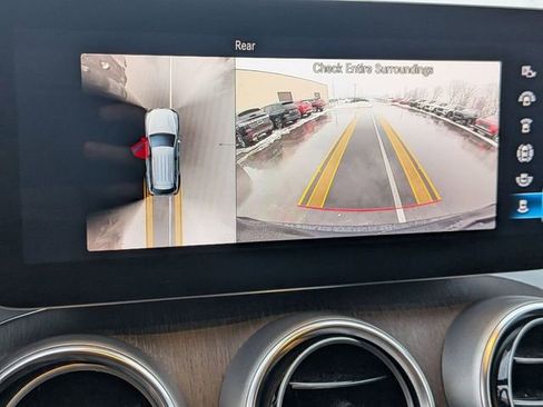 Used 2022 Mercedes-Benz GLC 300 4MATIC image 24