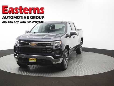 Used 2022 Chevrolet Silverado 1500 LT AWD/4WD image 57